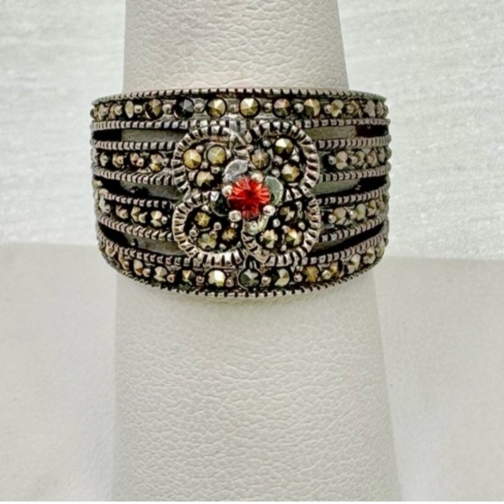 Marcasite and Garnet Flower Detailed Ring NEW Size 7.75